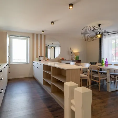Apartment Vaste Penthouse - Les Hangars