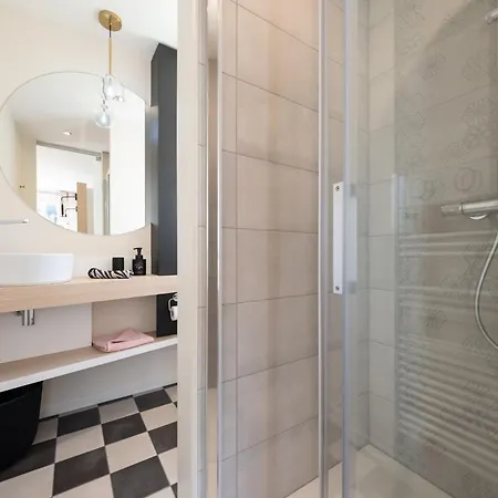 Vaste Penthouse - Les Hangars Apartment